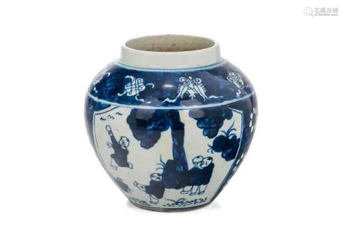 A CHINESE BLUE AND WHITE PORCELAIN JAR