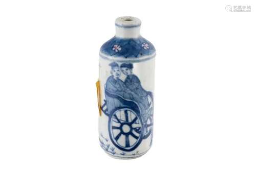 A CHINESE BLUE AND WHITE PORCELAIN SNUFF BOTTLE