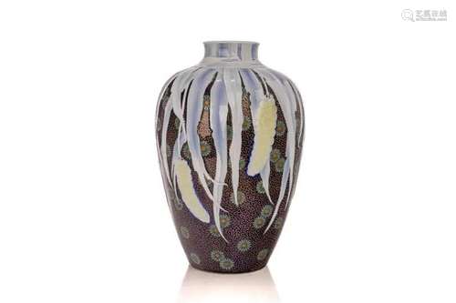 JAPANESE FUKAGAWA MOULDED PORCELAIN VASE