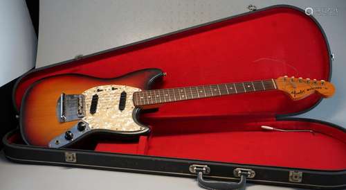 Fender Mustang E Gitarre - -Mustang PF Modell 500973