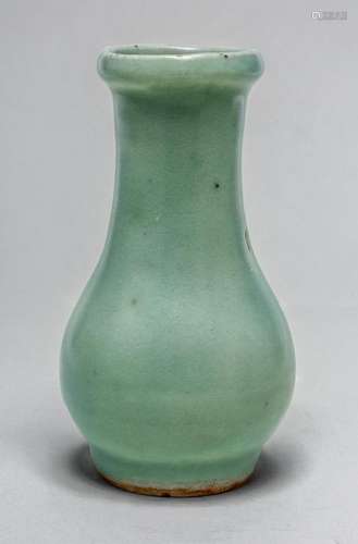 A FINE CHINESE LONGQUAN CELADON VASE, SOUTHERN SONG DYNASTY ...