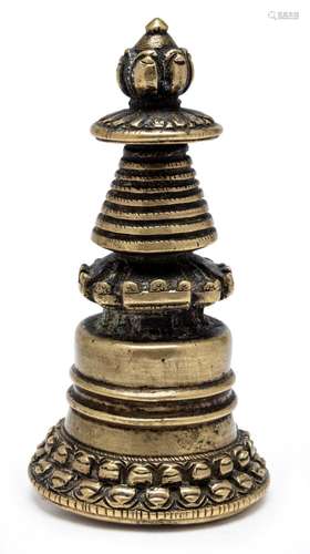 A TIBETAN BRONZE STUPA, 16TH CENTURY 12.5cm high