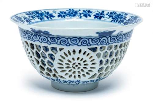 A FINE CHINESE BLUE AND WHITE DOUBLE-WALLED RETICULATED BOWL...