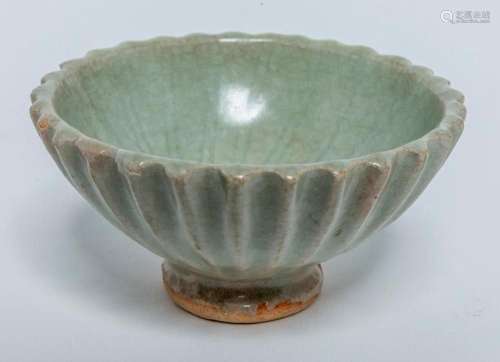 A CHINESE SMALL LONQUAN CELADON GLAZED FLOWER-SHAPED BOWL, S...