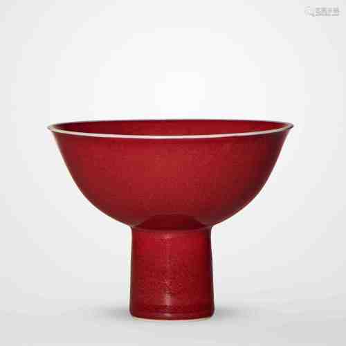 清乾隆 霁红釉高足碗