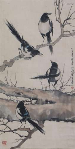 A CHINESE PAINTING OF MAGPIES