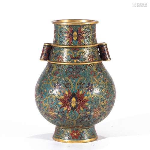 A CHINESE CLOISONNE ENAMEL VASE