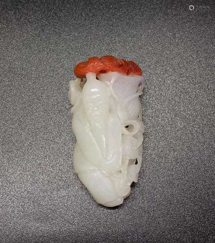 Chinese White Agate & Carnelian Fisherman Toggle