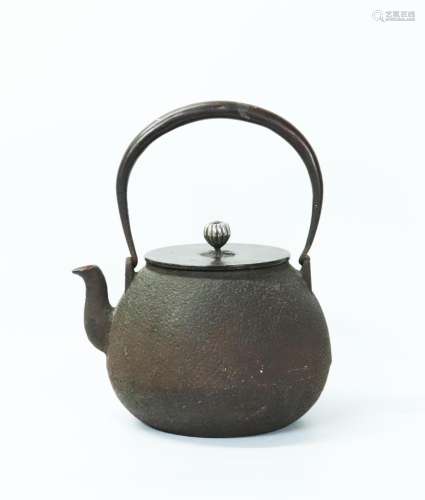 Japanese Cast Iron Tetsubin Teapot; Bronze Cover