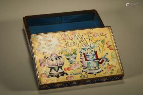 铜胎画珐琅博古纹盖盒