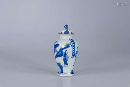 CHINE, Époque Kangxi. Vase couvert en porcelaine à base