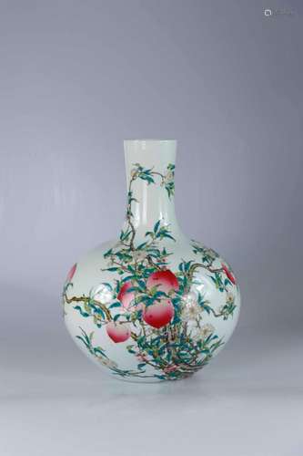 CHINE, Période Guangxu ou République. Important vase de