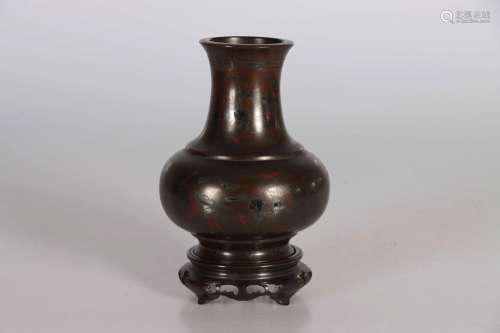 VIETNAM, XIXe siècle. Vase en bronze à décor en incrust
