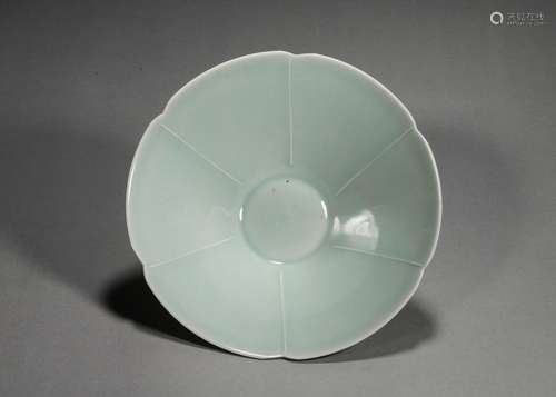 A Hutian kiln porcelain flower shaped bowl,Southern Song Dyn...