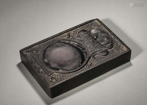 An elephant patterned inkstone