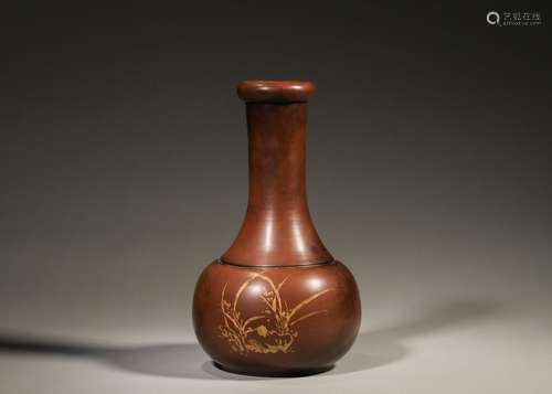 A flower patterned Nixing pottery vase