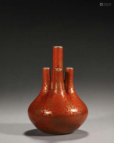 An iron red ground gilt interlocking lotus porcelain vase,Qi...