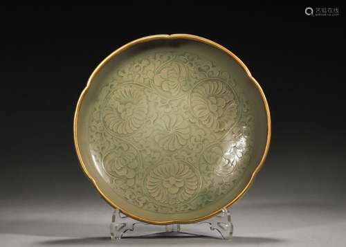 A Yaozhou kiln flower porcelain plate,Song Dynasty,China