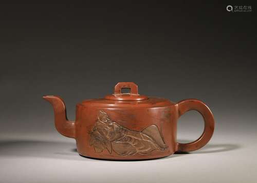 A figure patterned Nixing pottery teapot,Qing Dynasty,China