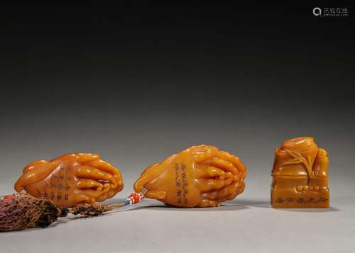 A group of tianhuang Shoushan soapstone buddha hand ornament...