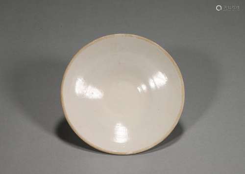 A Ding kiln porcelain plate,Southern Song Dynasty,China