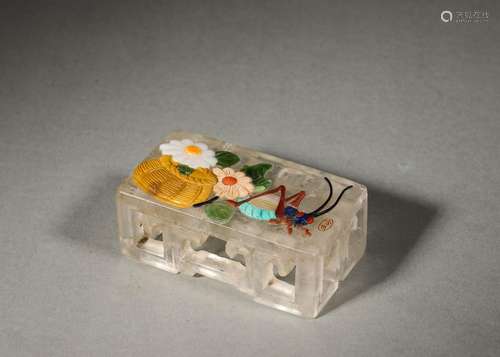 A flower and insect patterned glass ink stand,Qing Dynasty,C...