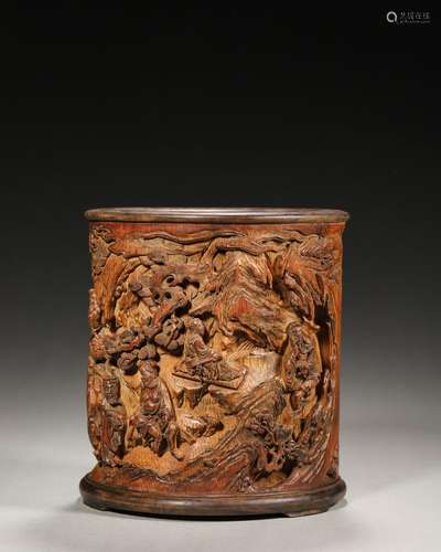 A figure carved bamboo brush pot,Qing Dynasty,China