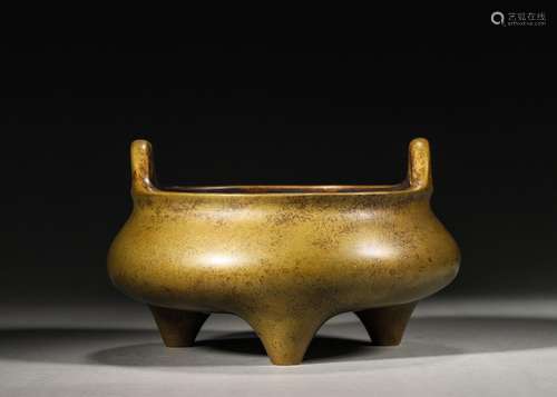 A three-legged double-eared copper censer,Qing Dynasty,China