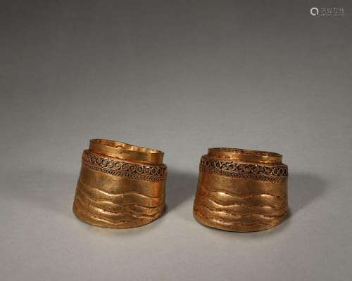 A pair of gilding copper horseshoes