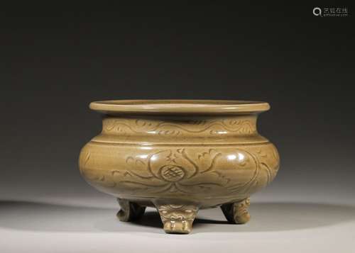 A Longquan kiln flower porcelain censer,Southern Song Dynast...