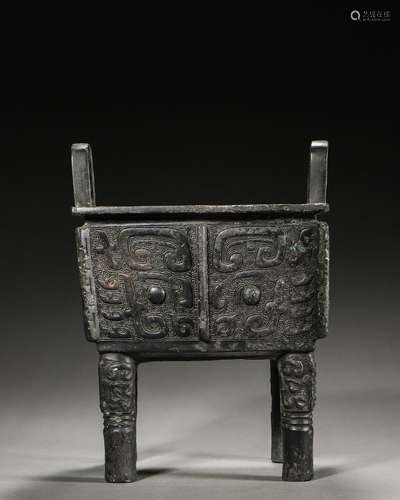 A taotie patterned double-eared bronze pot,Han Dynasty,China