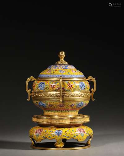 A flower patterned copper enamel pot,Qing Dynasty,China