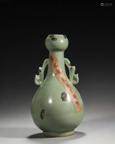 A brown spotted Longquan kiln porcelain vase,Southern Song D...