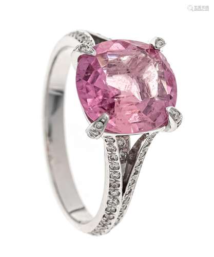 Pink tourmaline brilliant-cut