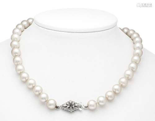 Akoya pearl necklace with pin
