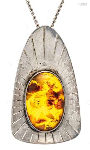 Fischland amber pendant silver