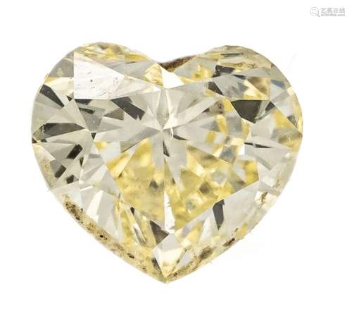 Fancy diamond 0.76 ct, heart c