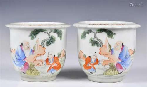 A Pair of Famille Rose Flower Pots Hongxian Mk