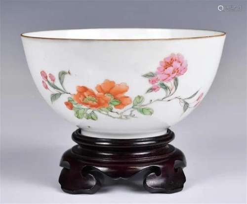 A Famille Rose Flower Bowl w/Std 19thC