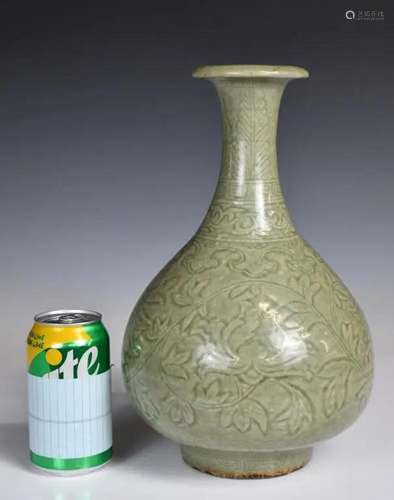 A Longquan Celadon Yuhuchun Vase Early Ming