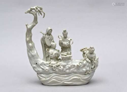 Chinese boat in blanc de Chine (29x27x10cm)