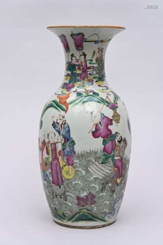 Chinese porcelain vase 'immortals', 19th century (h43.5cm) (...