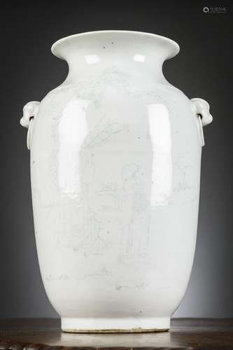 A Chinese vase with engraved decoration 'Taoist scene' (h31c...