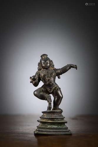 Indian statue 'dancing Krishna', 17th - 18th century (h11cm)