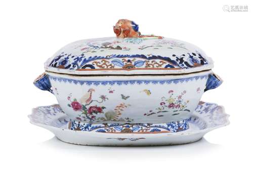 A tureen with cover and tray