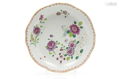 A scalloped deep plate