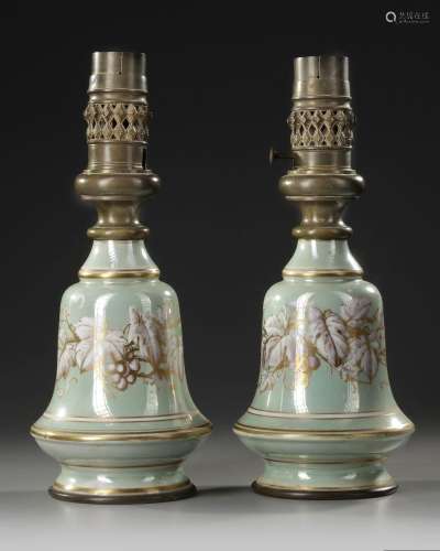 A PAIR OF FRENCH PORCELAIN OIL LAMPS, 19TH CENTURY