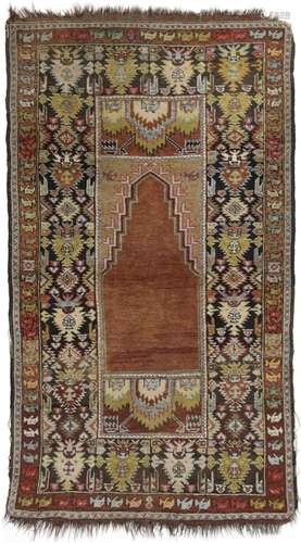 A SIVAS PRAYER RUG, ANATOLIA EARLY 20TH CENTURY