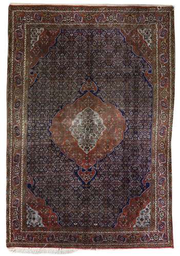 A PERSIAN BIDJAR CARPET, 2ND HALF 20TH CENTURY