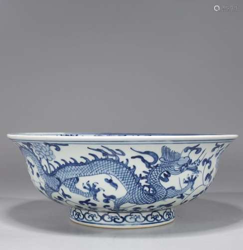 CHINESE QING DYNASTY BLUE & WHITE PORCELAIN BOWL